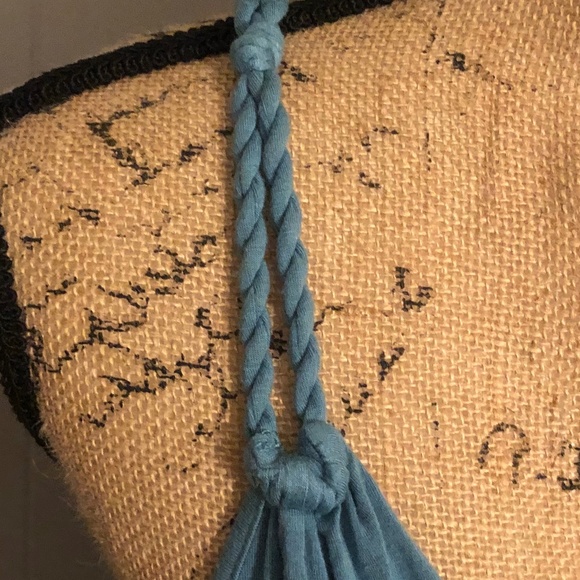 KENAR BLUE TOP - Picture 2 of 6